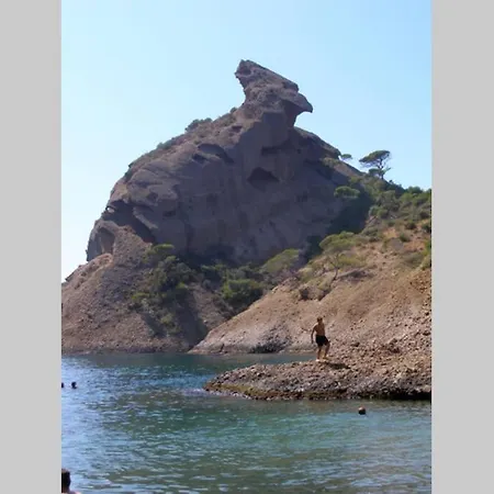 La Bastide De La Garde, Studio Independant Dans Le Parc National Des Calanques ラシオタ